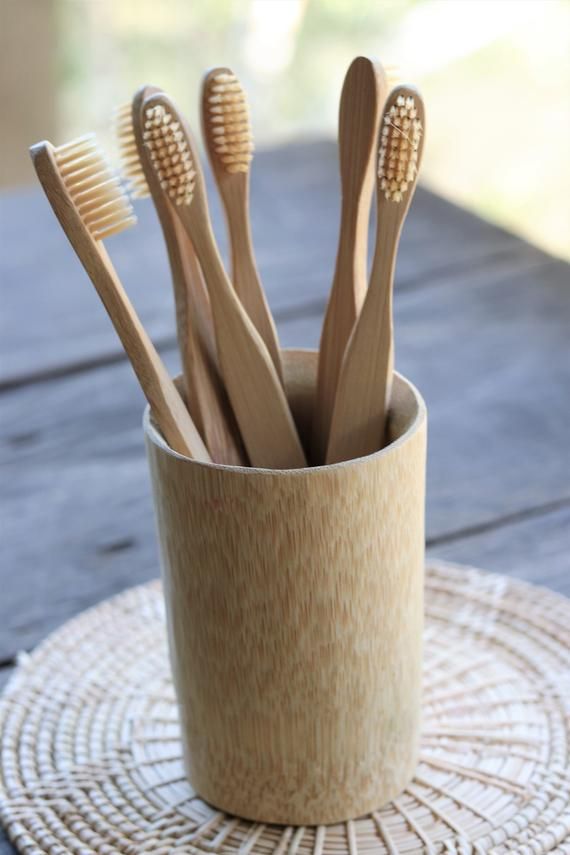 🌿 Eco-Friendly Bamboo Toothbrush Kit – Sustainable Oral Care
